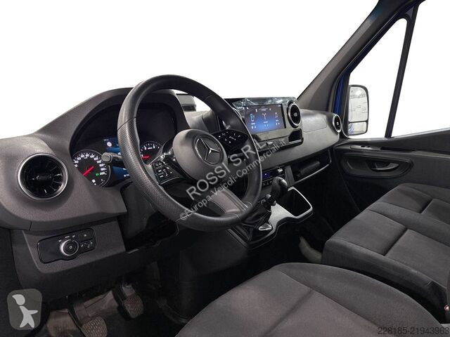 Véhicule utilitaire Mercedes SPRINTER - 311 CDI...