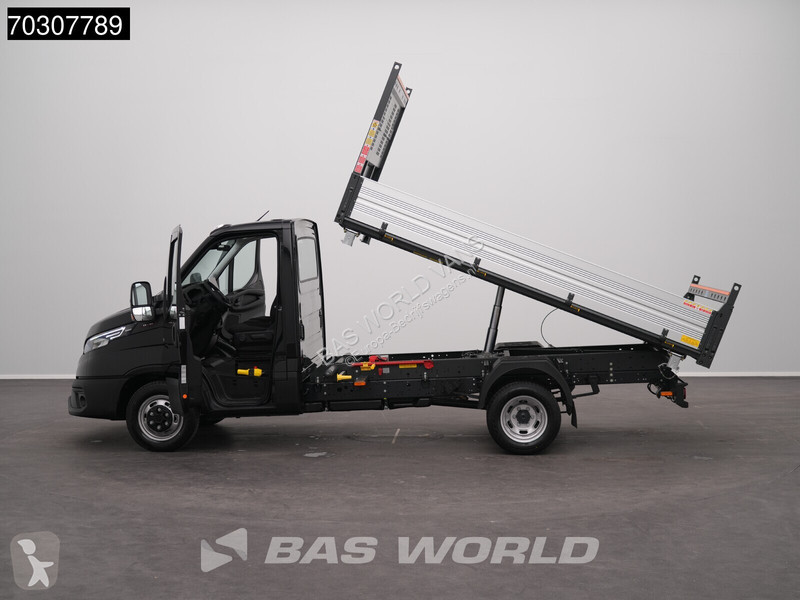 Véhicule utilitaire Iveco 35C18 3.0L...