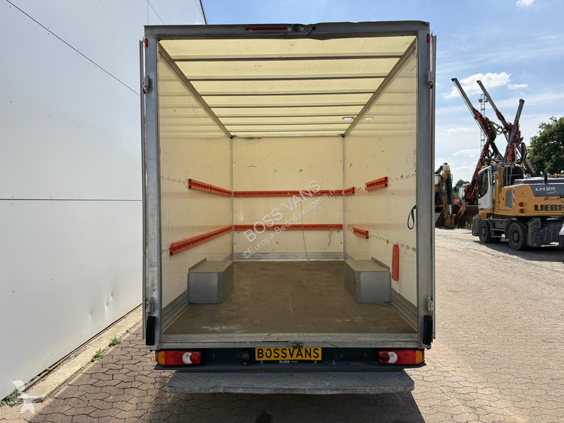 Véhicule utilitaire Renault Plancher T35 2.3...