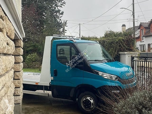 Véhicule utilitaire Iveco Iveco benne