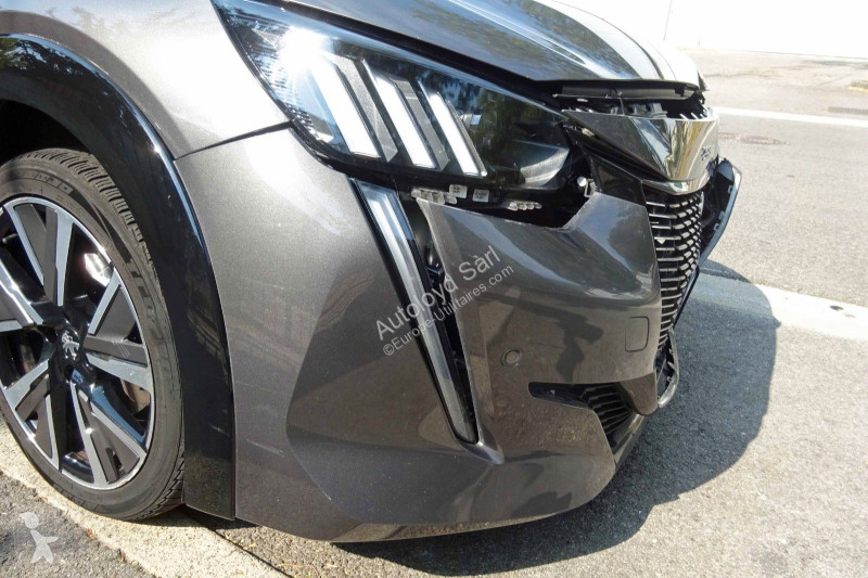 Véhicule utilitaire Peugeot 1,2 PURETECH 130 BVA