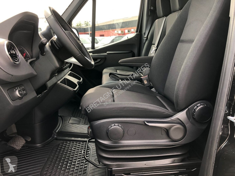 Véhicule utilitaire Mercedes SPRINTER FG 319...