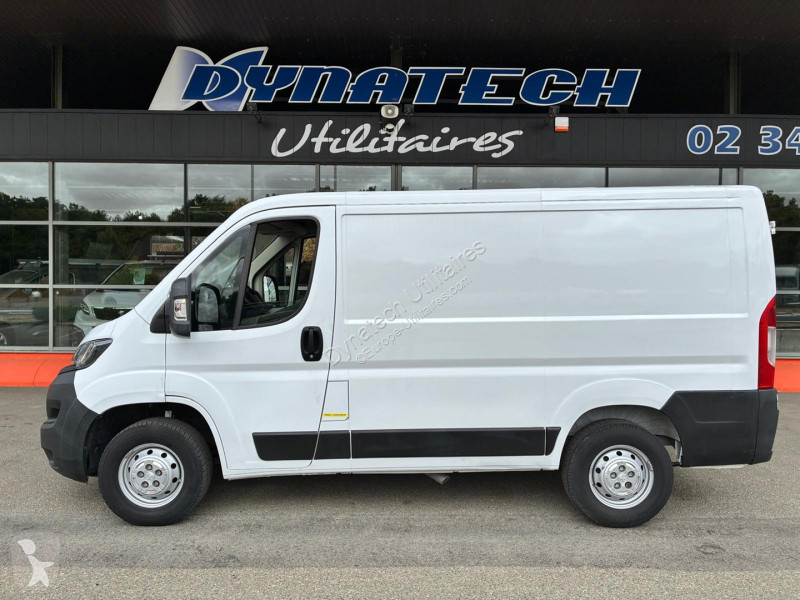 Véhicule utilitaire Peugeot 2.2 BLUEHDI S&S...