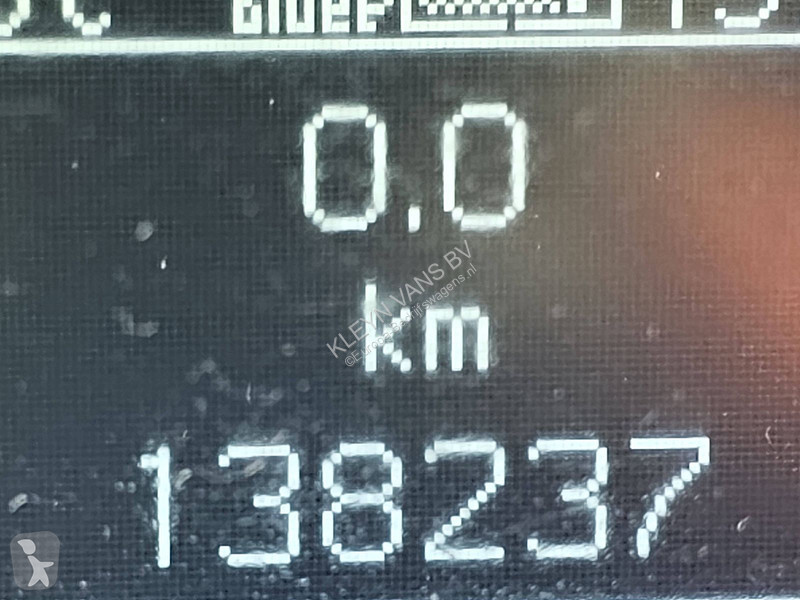 Véhicule utilitaire Mercedes 317 L2H2 LED Navi...