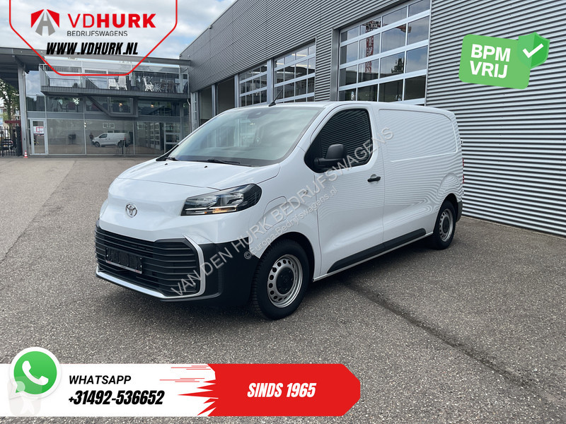 Véhicule utilitaire Toyota 75 kWh 350 km WLTP...