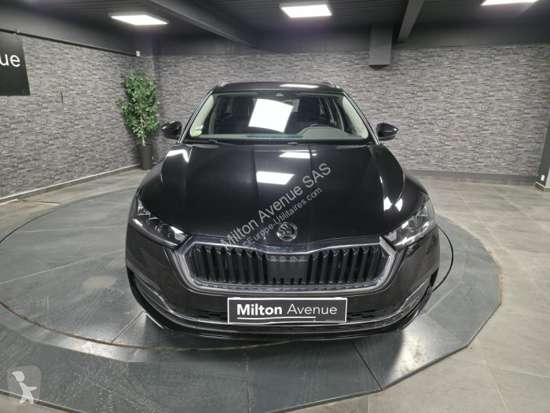 Véhicule utilitaire Skoda OCTAVIA Combi 2.0 TDI...