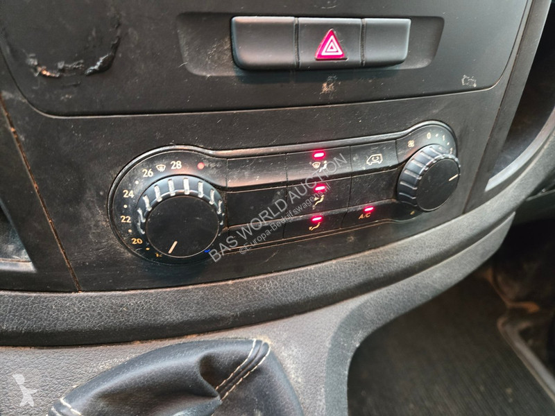 Véhicule utilitaire Mercedes 111 CDI Lang