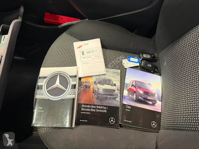 Véhicule utilitaire Mercedes 108 CDI