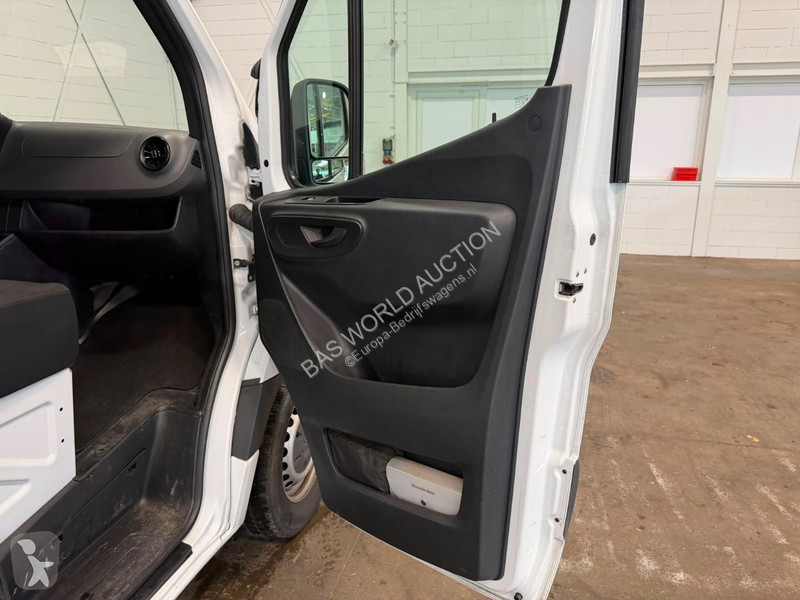Véhicule utilitaire Mercedes 316 2.2 CDI L2H2...