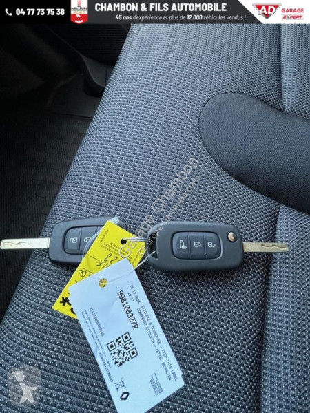 Véhicule utilitaire Renault FOURGON FG DCI 150...