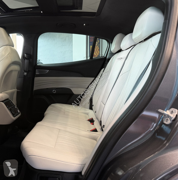 Véhicule utilitaire Maserati GRECALE 2.0 L4...