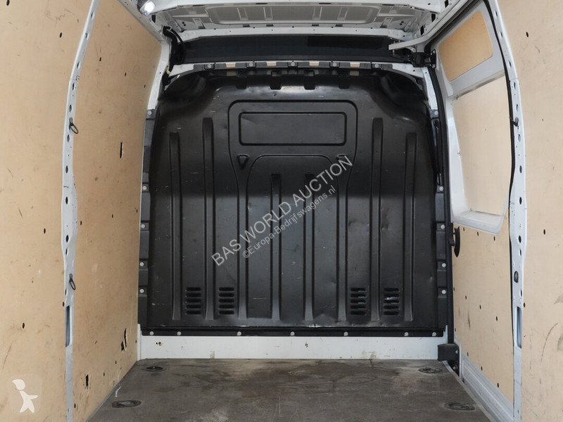 Furgoneta Renault 135PK