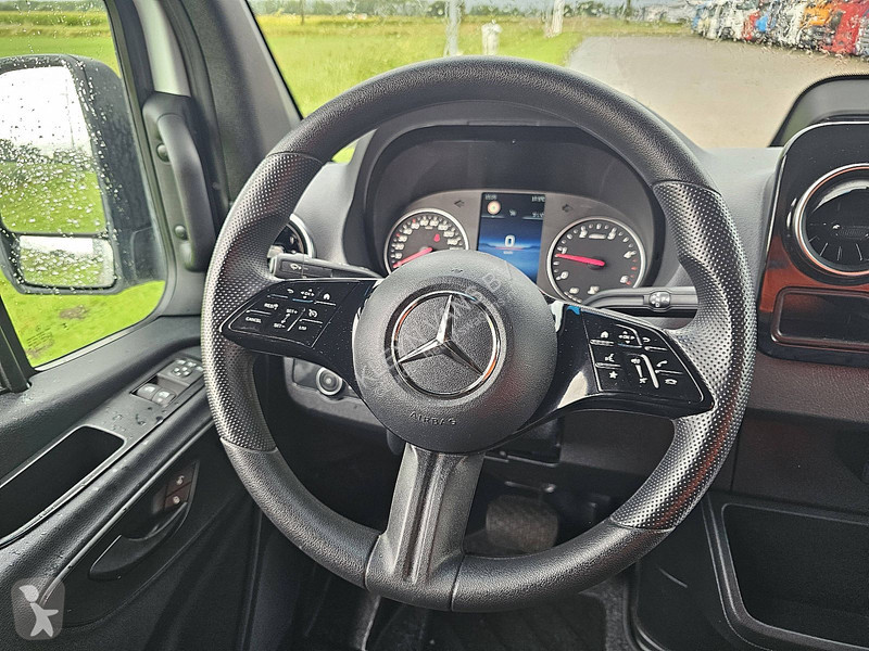 Furgoneta Mercedes 317 L2H2 LED Mbux10