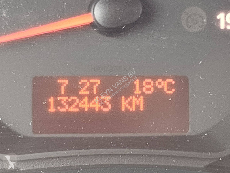 Лекотоварен автомобил Renault 1.5 L1 2XZijdeur...