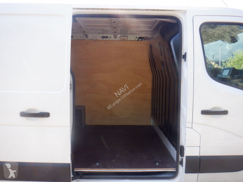 Véhicule utilitaire Renault MASTER III FG F3500...