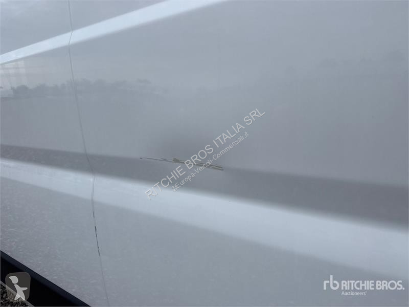 Véhicule utilitaire Opel 2.2