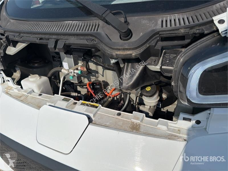 Коммерческий автомобиль  XEV Yoyo Electric...