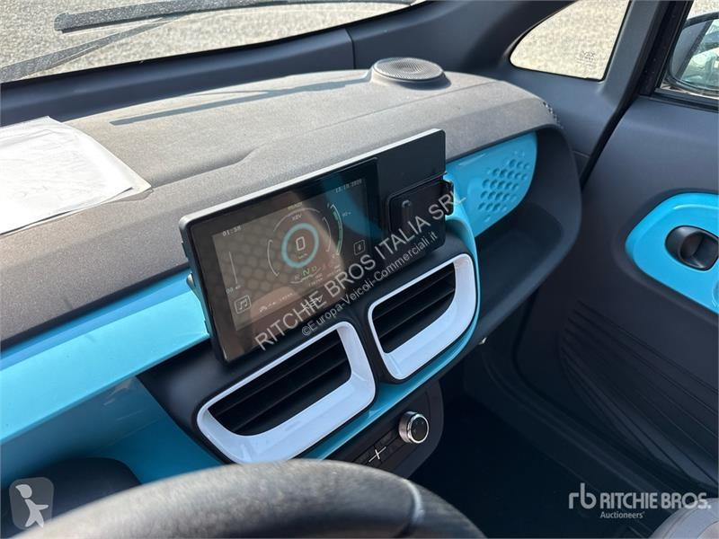 Лекотоварен автомобил  XEV Yoyo