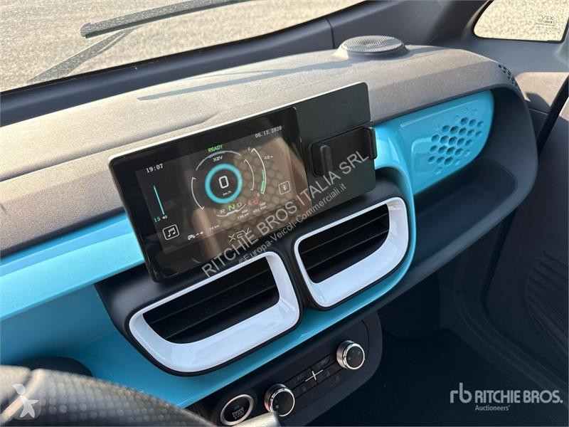 Лекотоварен автомобил  XEV Yoyo