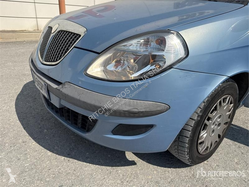 Furgoneta Lancia