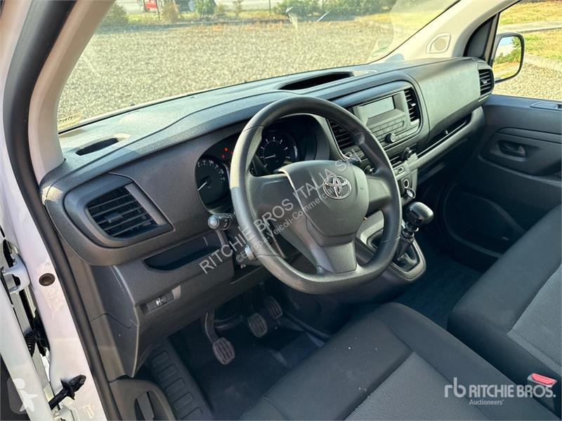 Furgoneta Toyota Proace