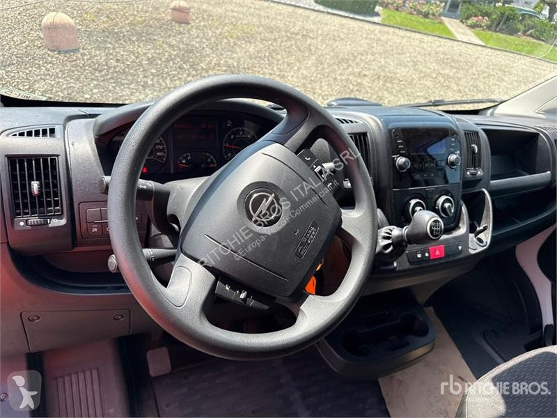 Véhicule utilitaire Opel 2.2 103 KW KA L4H2