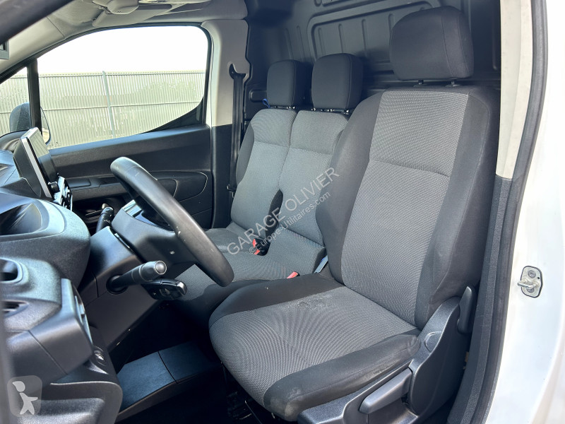 Furgoneta Peugeot Standard 650KG 1.5 Bluehdi...