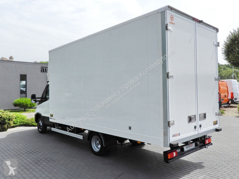 Лекотоварен автомобил Iveco 35C16 DAILY