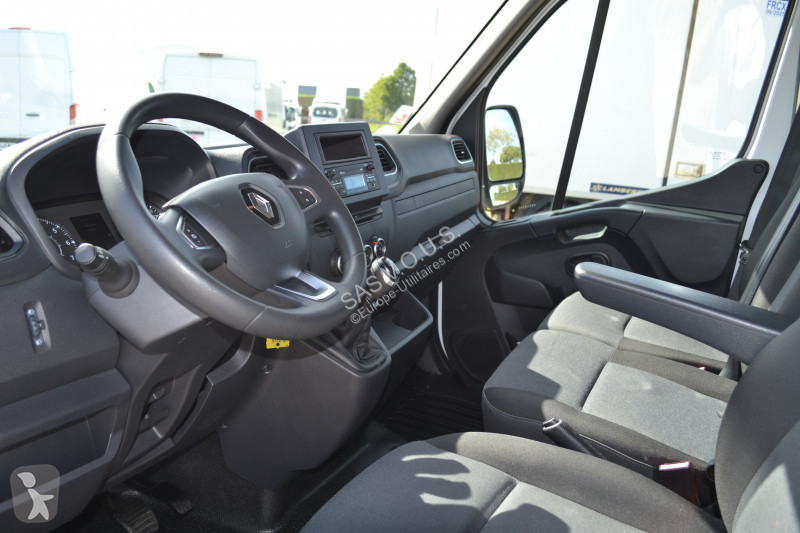 Véhicule utilitaire Renault RENAULT MASTER III...