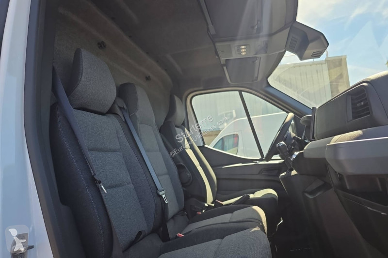 Véhicule utilitaire Renault Fourgon