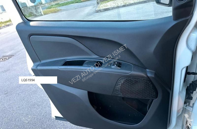 Лекотоварен автомобил Fiat DOBLO