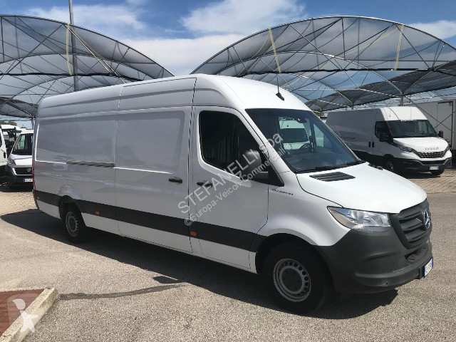 Комерційні автомобілі Mercedes Sprinter 315 2.0...