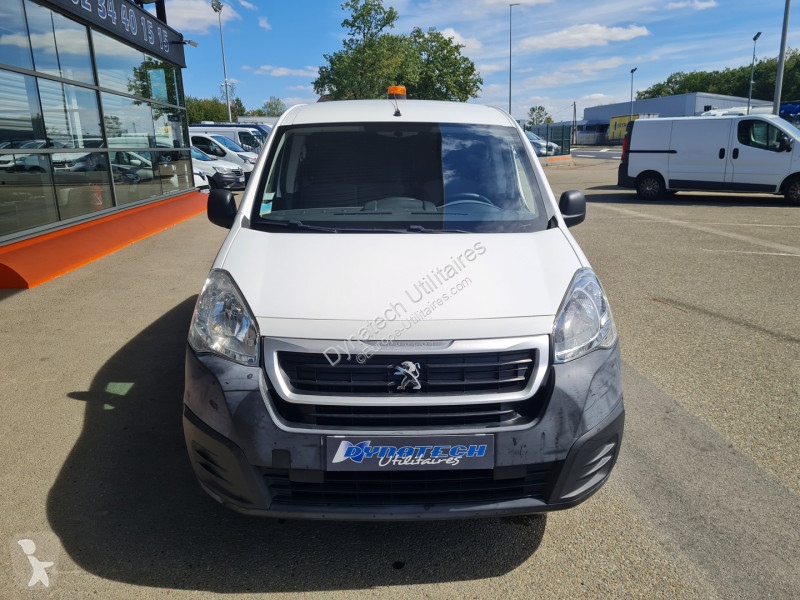 Лекотоварен автомобил Peugeot PARTNER STANDARD...