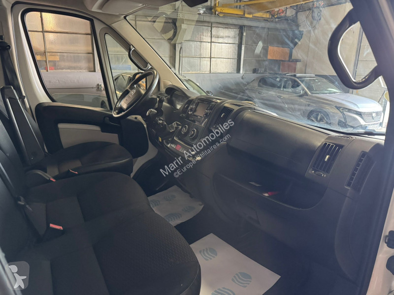 Véhicule utilitaire Citroën JUMPER FG