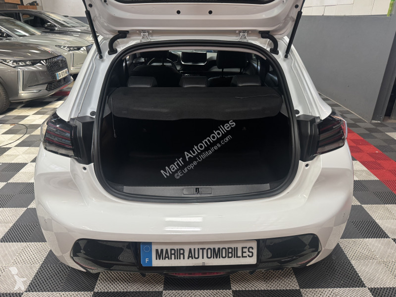 Коммерческий автомобиль Peugeot 208