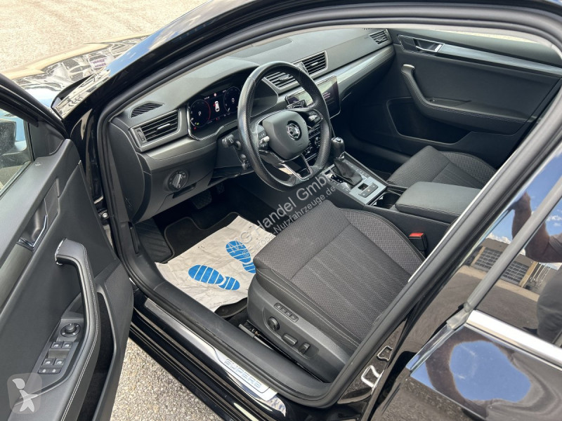 Комерційні автомобілі Skoda Superb 4x4...