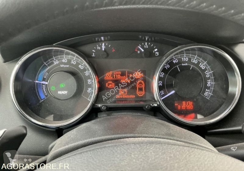 Лекотоварен автомобил Peugeot