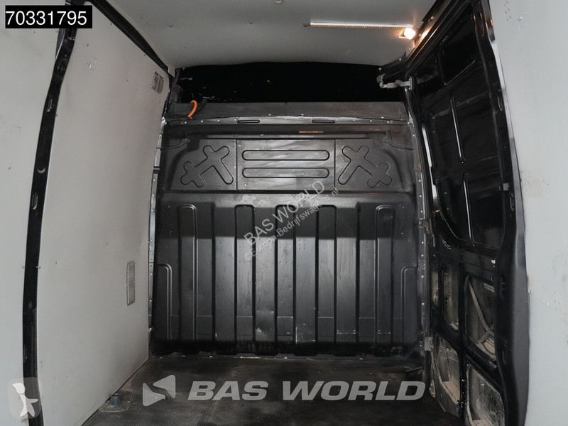 Коммерческий автомобиль Iveco 35S18 3.0 180PK...
