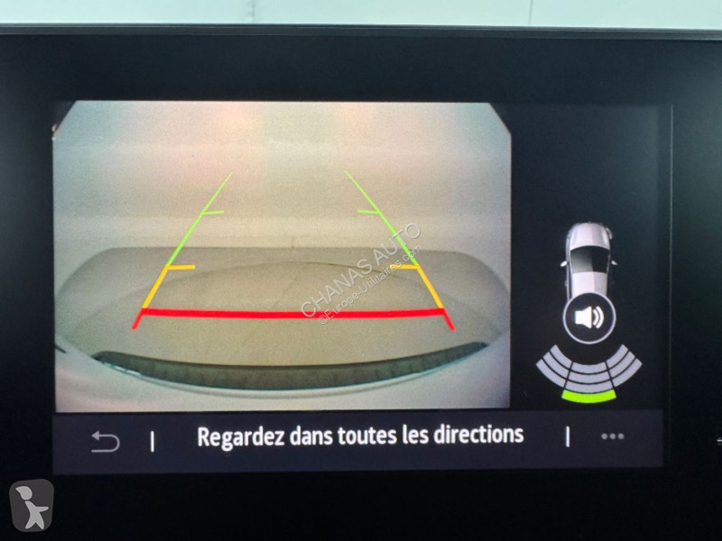 Véhicule utilitaire Renault FG TOLE DCI 95 L1...