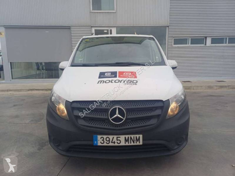 Furgoneta Mercedes 111