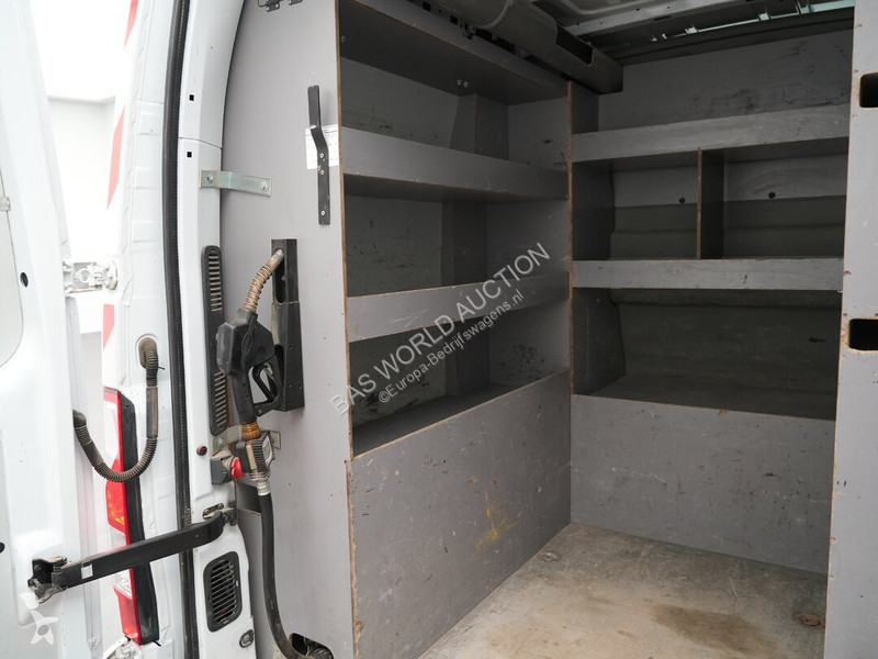 Furgoneta Renault 135PK