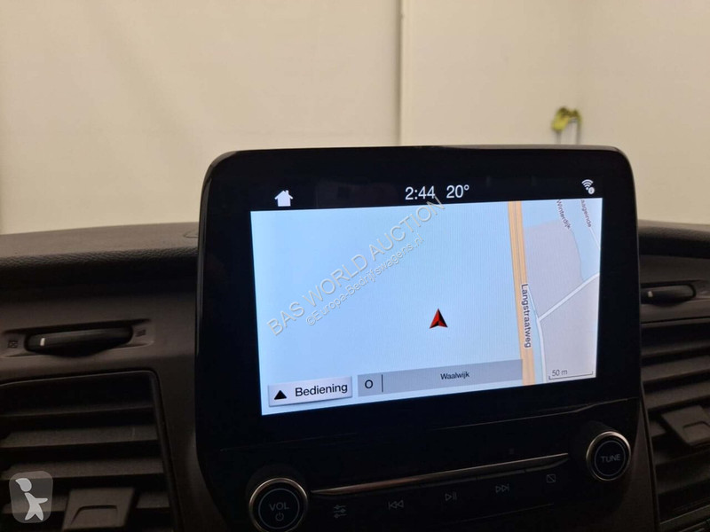 Лекотоварен автомобил Ford 340 1.0 L1H1 PHEV Tr...