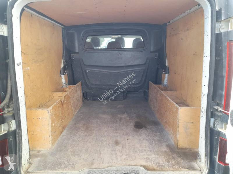 Лекотоварен автомобил Renault 1.6 DCI 120CH...