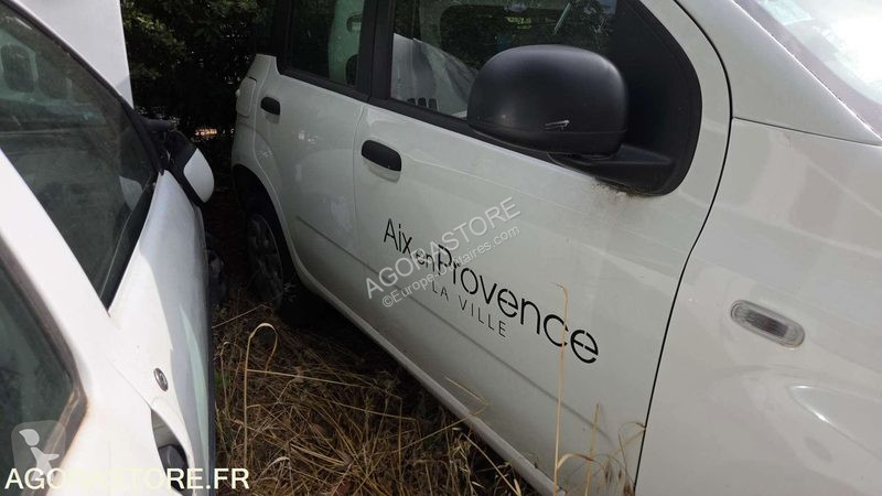Лекотоварен автомобил Fiat PANDA