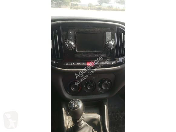 Лекотоварен автомобил Fiat DOBLO