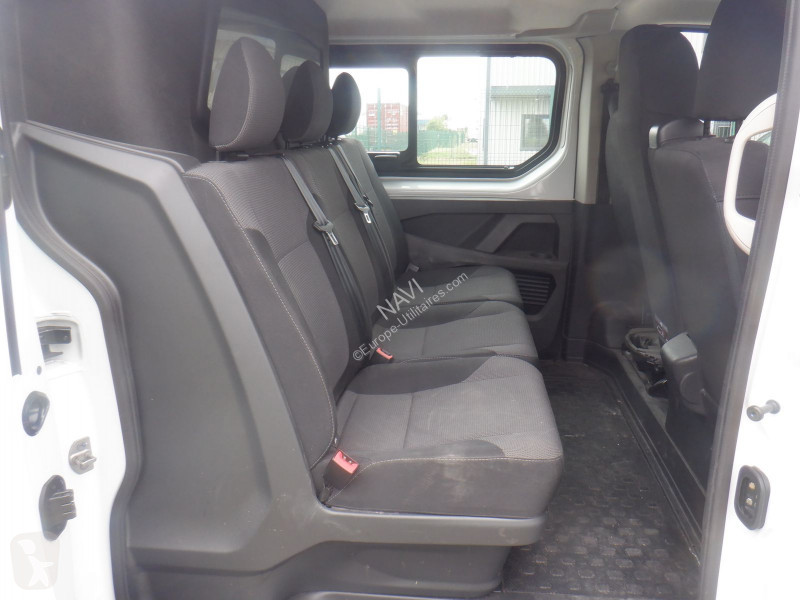 Лекотоварен автомобил Renault TRAFIC III FG...