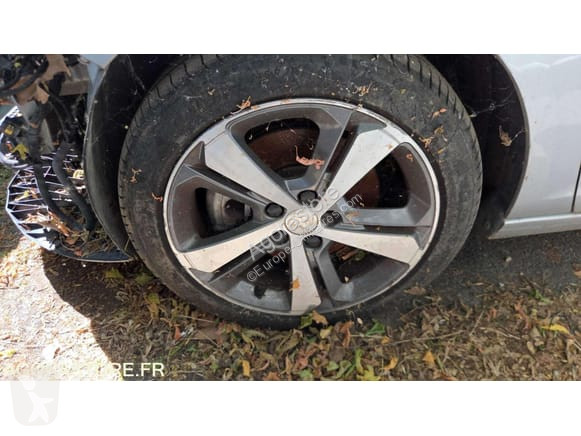 Коммерческий автомобиль