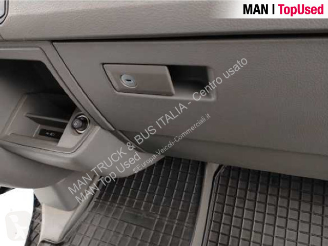 Furgoneta MAN TGE 3.180 4X2F SB