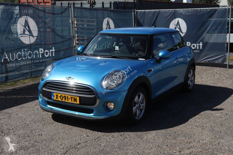 Mini One van