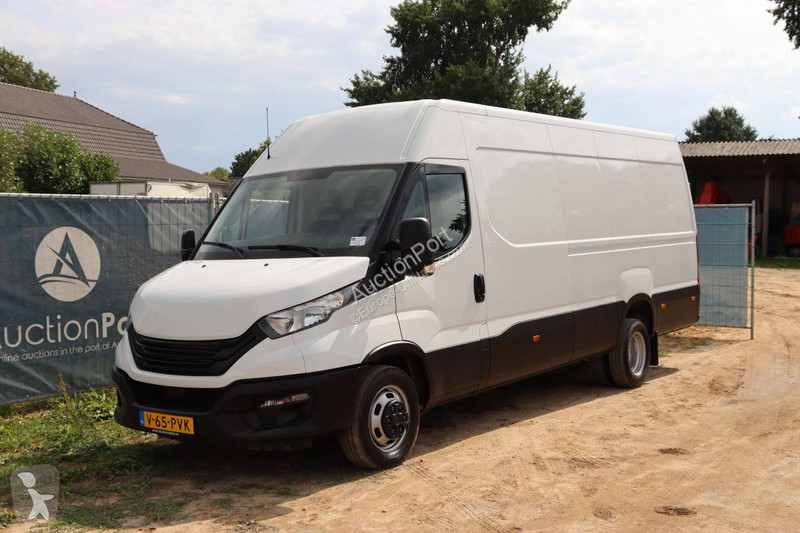 Iveco  35C14 van